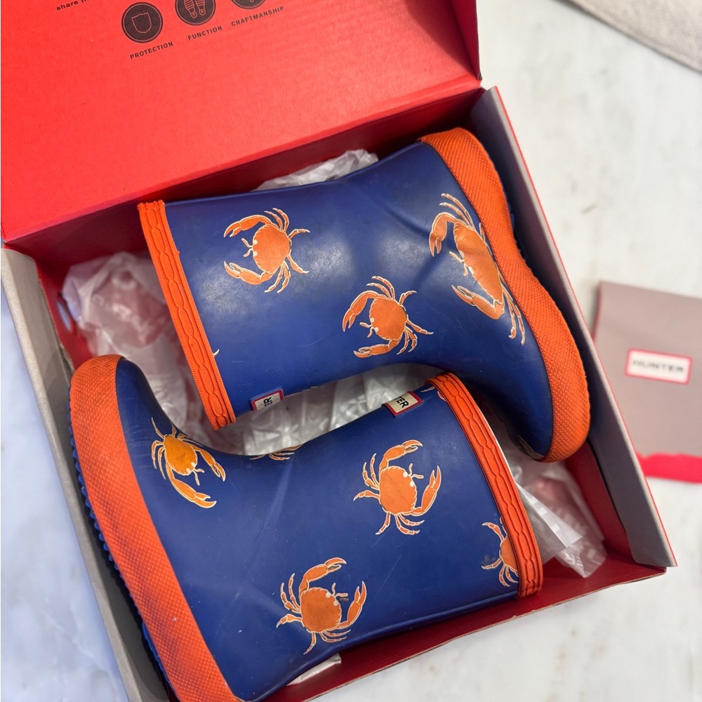 Hunter Children's Blue and Orange Crab Boots